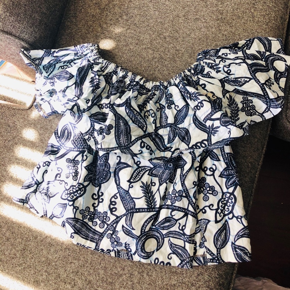 Adorable off the shoulder top